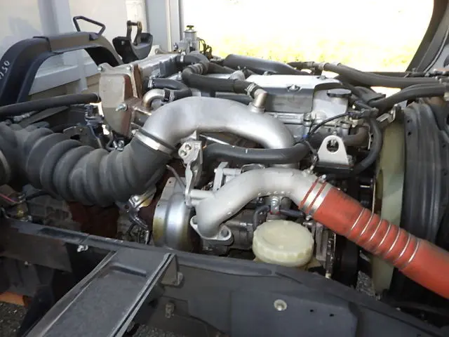 いすゞ フォワード 2RG-FRR90S2(2WD)の写真28