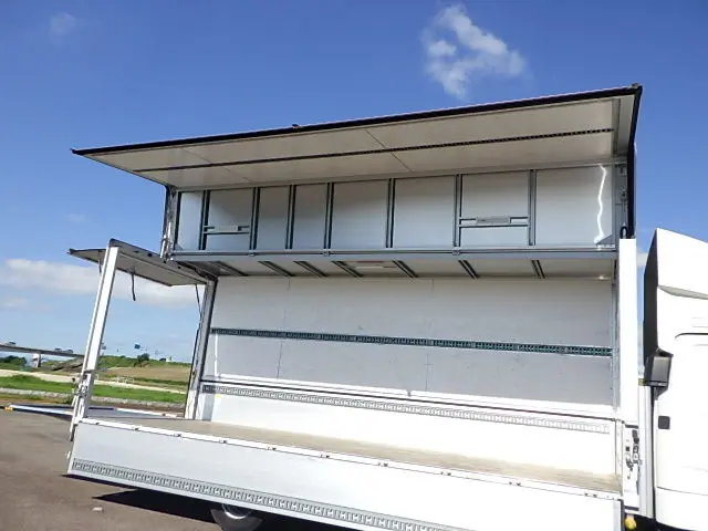 三菱 ファイター 2KG-FK65F(2WD)の写真8