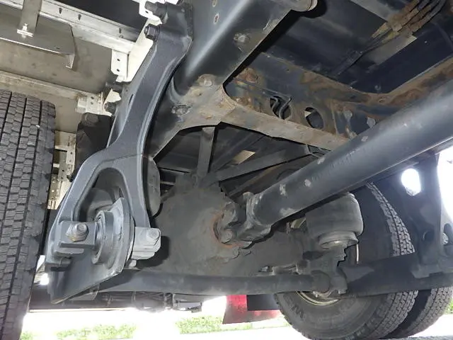 いすゞ フォワード 2RG-FRR90T2(2WD)の写真19