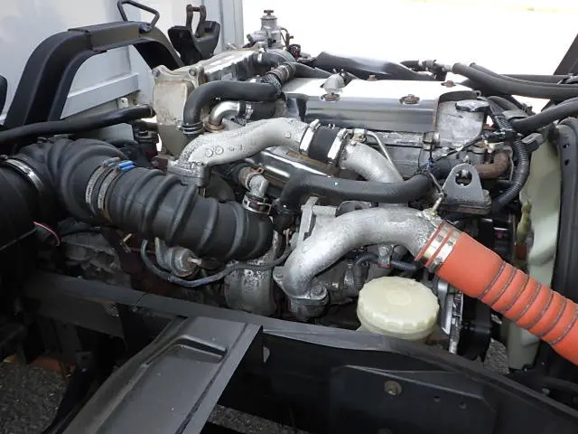 いすゞ フォワード 2RG-FRR90T2(2WD)の写真27