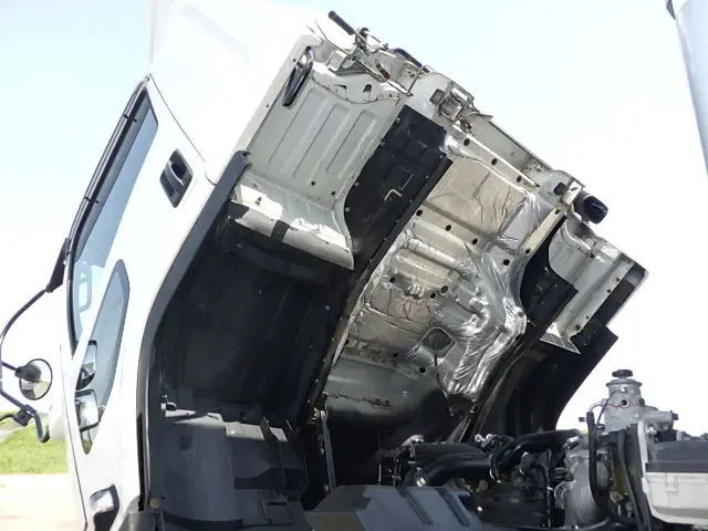 いすゞ フォワード 2RG-FRR90T2(2WD)の写真31