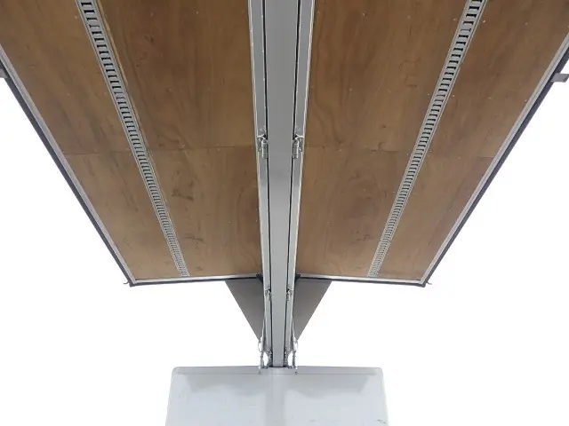 いすゞ フォワード 2RG-FRR90S2(2WD)の写真9