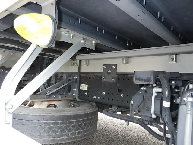 いすゞ フォワード 2RG-FRR90S2(2WD)の写真16