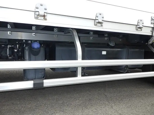 いすゞ フォワード 2RG-FRR90S2(2WD)の写真18