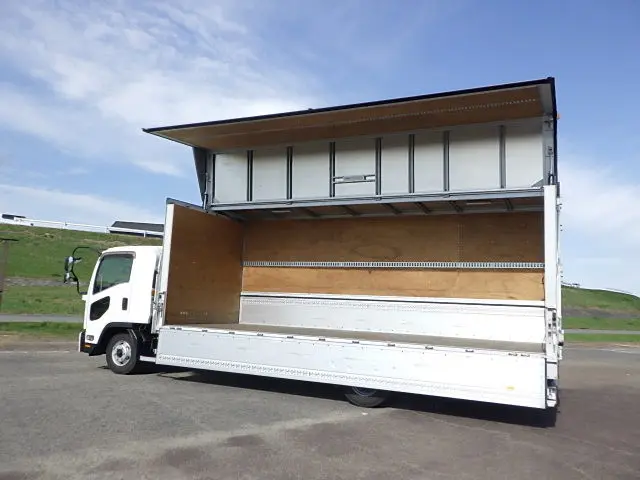 いすゞ フォワード 2PG-FRR90T2(2WD)の写真5