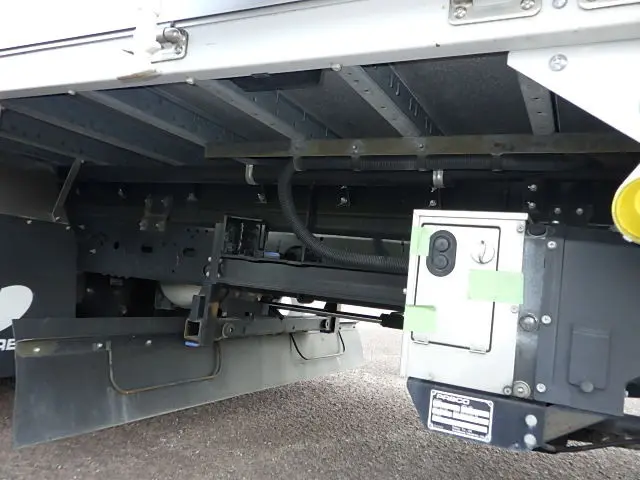 いすゞ フォワード 2PG-FRR90T2(2WD)の写真18