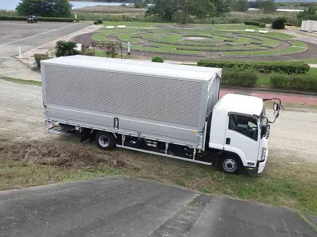 いすゞ フォワード 2PG-FRR90T2(2WD)の写真23