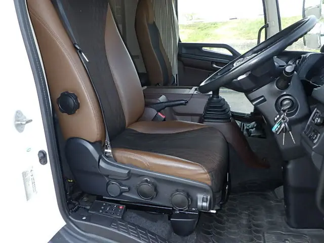 日野 レンジャー 2PG-FD2ABG(2WD)の写真27