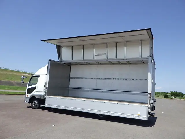 三菱 ファイター 2PG-FK61F(2WD)の写真5