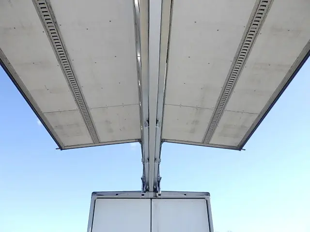 三菱 ファイター TKG-FK64F(2WD)の写真10