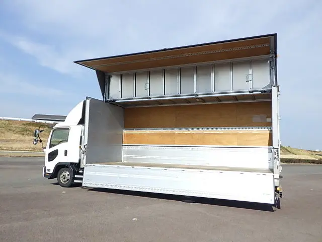 いすゞ フォワード TKG-FRR90S2(2WD)の写真5