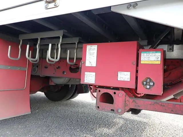 いすゞ フォワード TKG-FRR90T2(2WD)の写真17