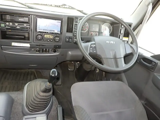 いすゞ フォワード TKG-FRR90T2(2WD)の写真25