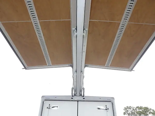 三菱 キャンター TPG-FEB80(2WD)の写真10