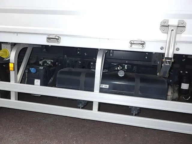 三菱 キャンター TPG-FEB80(2WD)の写真17