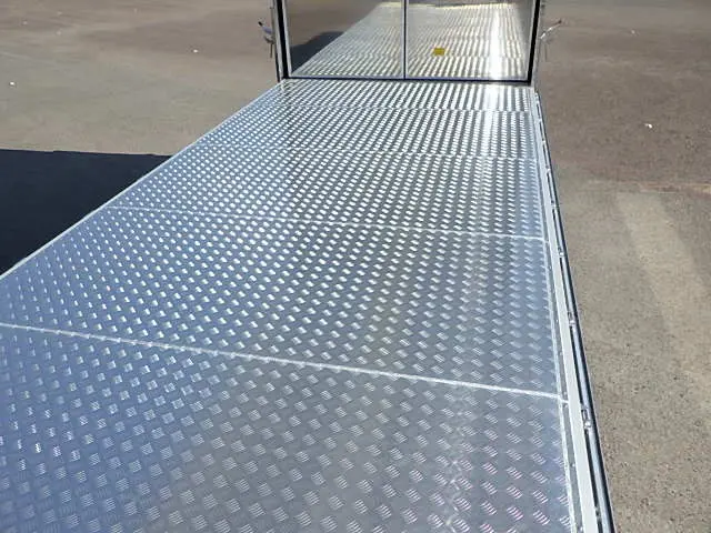 日野 レンジャー 2KG-FD2ABG(2WD)の写真8