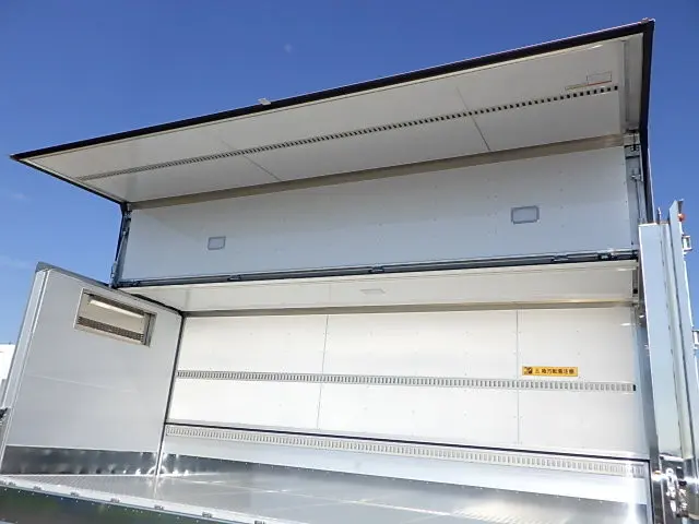 三菱 ファイター 2KG-FK65F(2WD)の写真6
