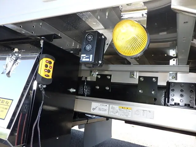 三菱 ファイター 2KG-FK65F(2WD)の写真18