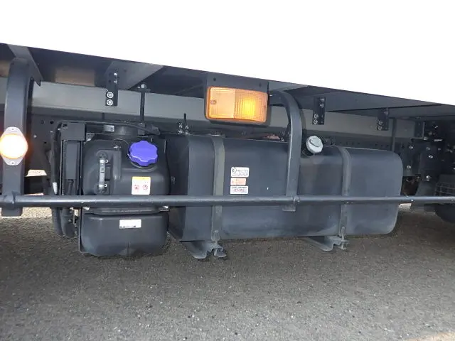 いすゞ エルフ 2RG-NPR88AN(2WD)の写真17