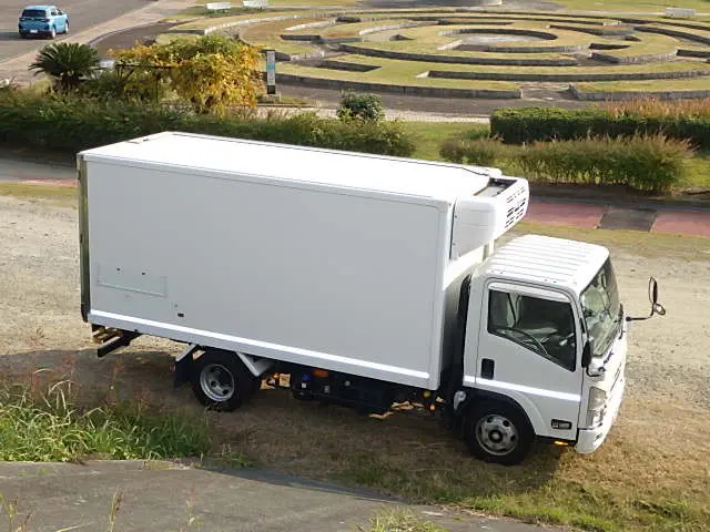 いすゞ エルフ 2RG-NPR88AN(2WD)の写真21