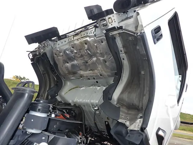 いすゞ エルフ 2RG-NPR88AN(2WD)の写真31