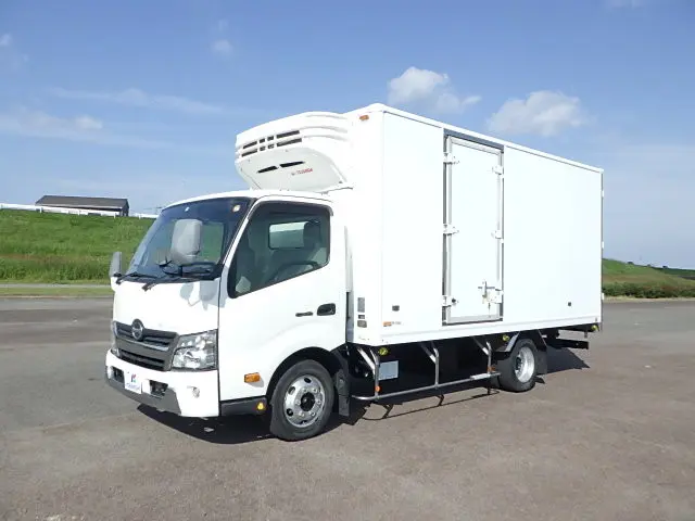 日野 デュトロ TKG-XZU710M(2WD)の写真1