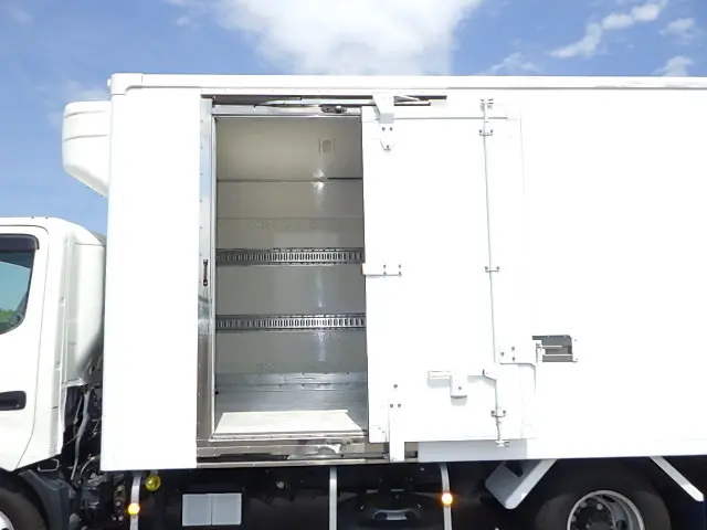 日野 デュトロ TKG-XZU710M(2WD)の写真5