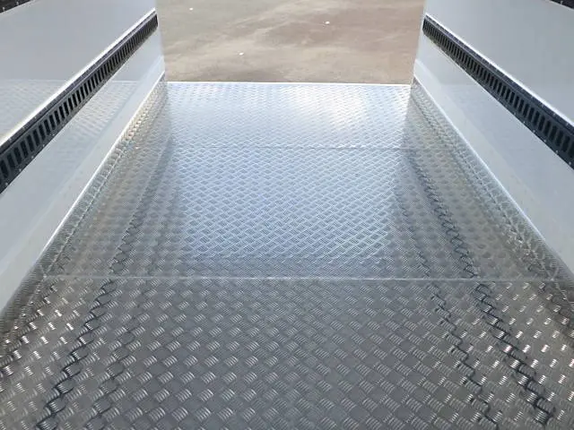 日野 デュトロ 2KG-XZU712M(2WD)の写真8