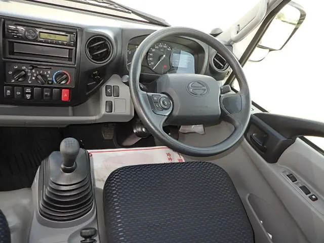 日野 デュトロ 2KG-XZU712M(2WD)の写真24
