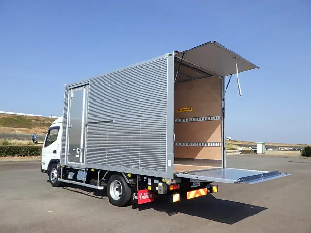 三菱 キャンター 2RG-FEB80(2WD)の写真7