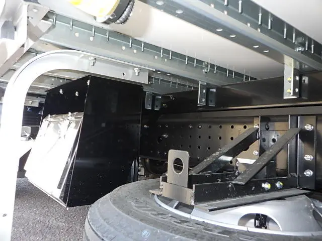 三菱 キャンター 2RG-FEB80(2WD)の写真15