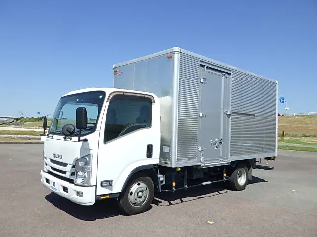 いすゞ エルフ 2RG-NPR88AN(2WD)の写真1