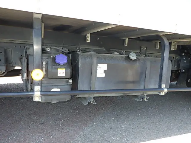 いすゞ エルフ 2RG-NPR88AN(2WD)の写真14