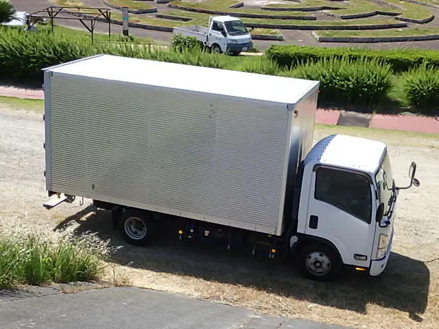 いすゞ エルフ 2RG-NPR88AN(2WD)の写真21