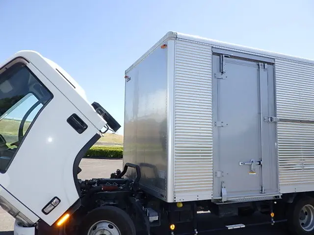 いすゞ エルフ 2RG-NPR88AN(2WD)の写真26