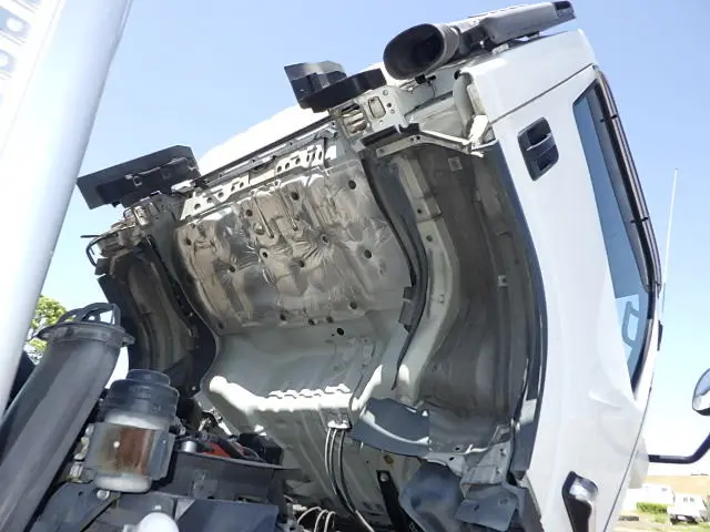 いすゞ エルフ 2RG-NPR88AN(2WD)の写真30