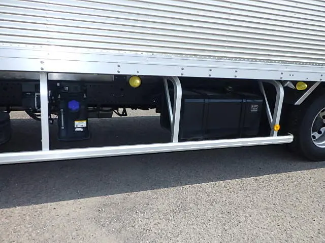 いすゞ フォワード 2RG-FRR90T2(2WD)の写真17