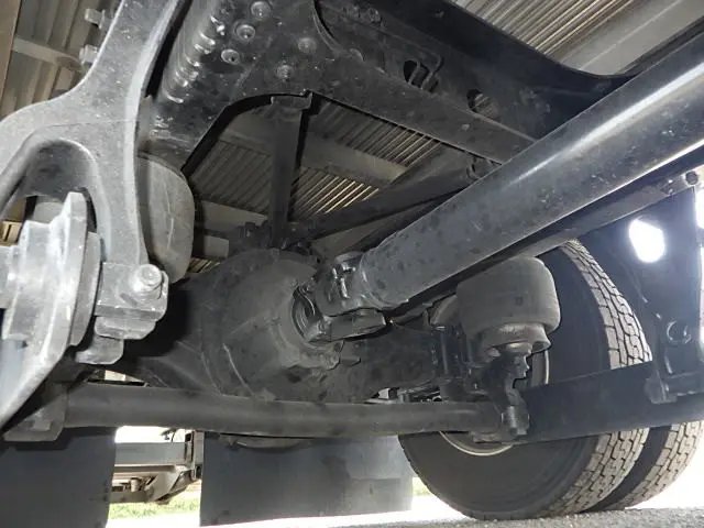 いすゞ フォワード 2RG-FRR90T2(2WD)の写真19