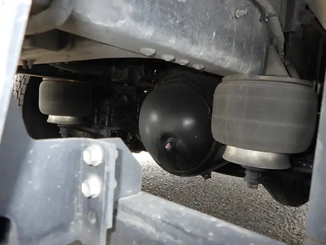 いすゞ フォワード 2RG-FRR90T2(2WD)の写真20