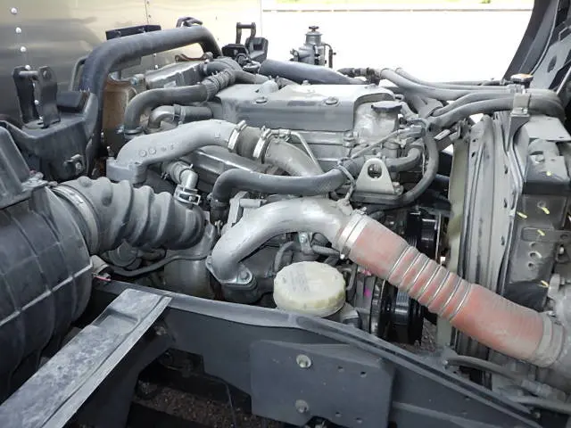 いすゞ フォワード 2RG-FRR90T2(2WD)の写真27