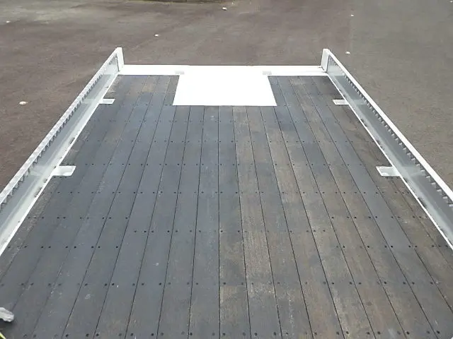 日野 レンジャー 2DG-GK2ABA(6x4)の写真12