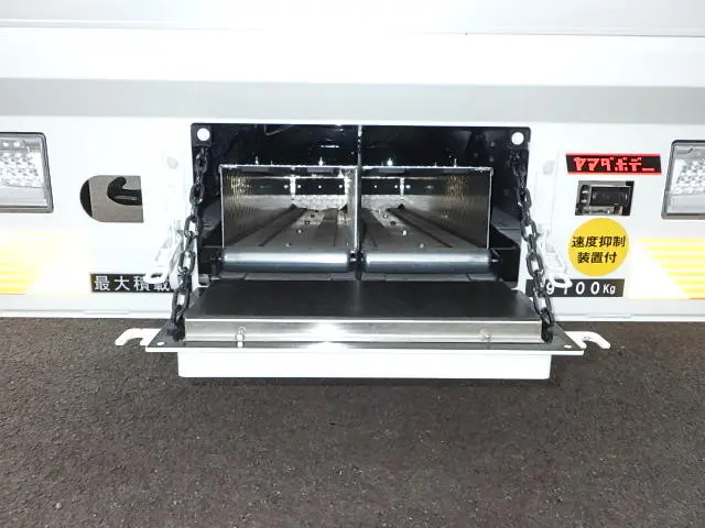 日野 レンジャー 2DG-GK2ABA(6x4)の写真15