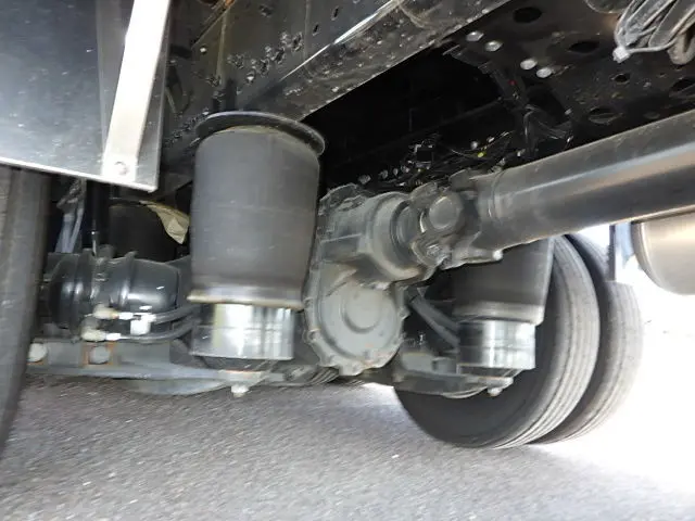 日野 プロフィア 2DG-FW1AHC(8x4)の写真20