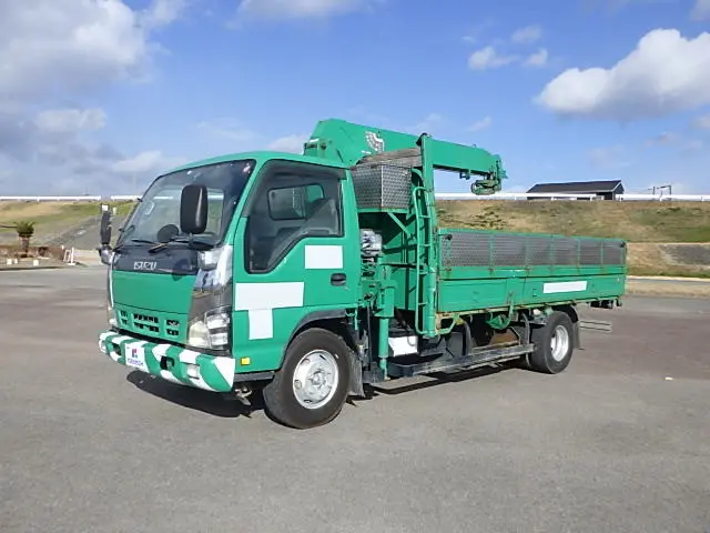 いすゞ エルフ PA-NPR81R(2WD)の写真1