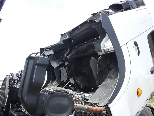 日野 プロフィア 2DG-FS1AH(6x4)の写真31