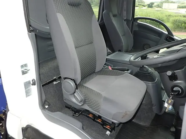 いすゞ フォワード 2RG-FRR90S2(未入力/関係無)の写真25