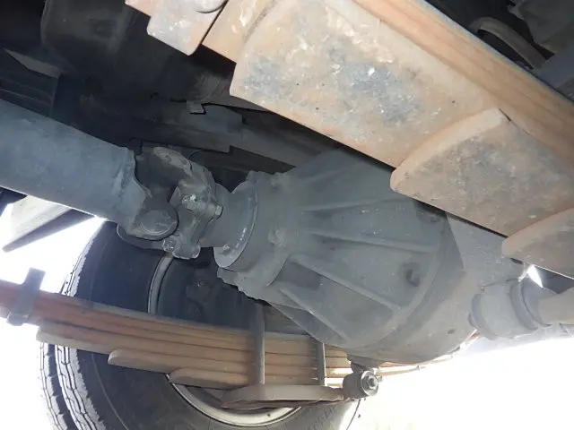 いすゞ エルフ BDG-NKR85AN(2WD)の写真20