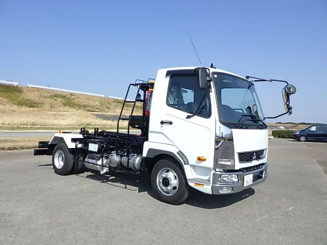 三菱 ファイター 2KG-FK72F(2WD)の写真2