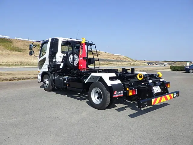 三菱 ファイター 2KG-FK72F(2WD)の写真3