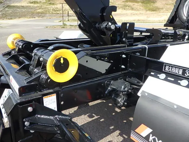 三菱 ファイター 2KG-FK72F(2WD)の写真14